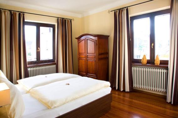 Hotel Haus Krone Bexbach Exterior photo